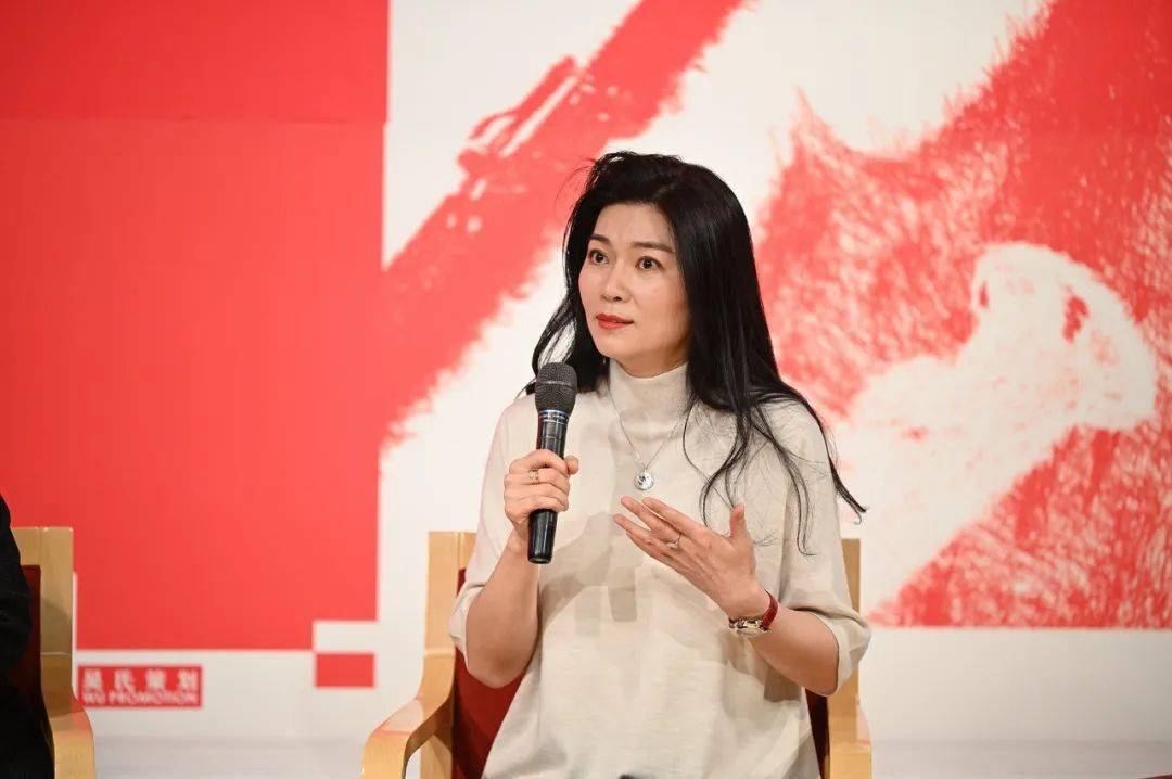 马向华吕嘉和乐团还将携手琵琶演奏家张强,大提琴演奏家秦立巍,二胡