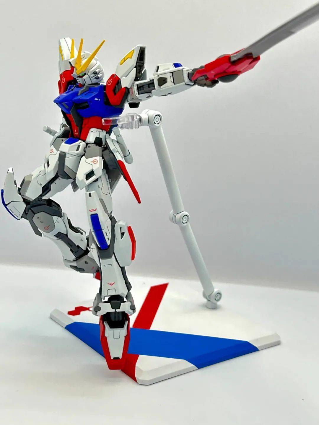 乌尔魔灵高达改造新品:robot魂 强袭高达 未启动模式 ver. a.n.i.m.e.
