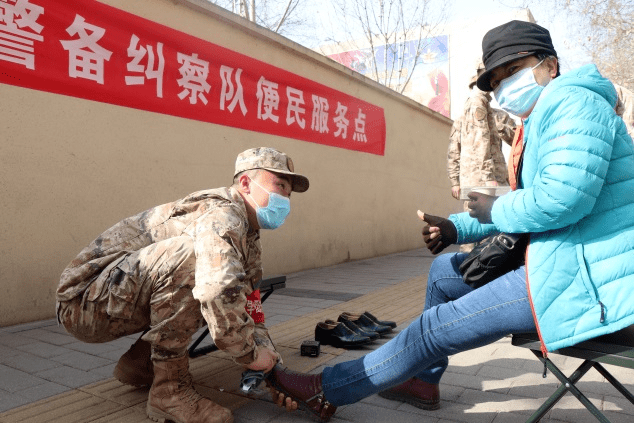 河南省军区警备纠察队开展"争做新时代雷锋精神传人"系列活动