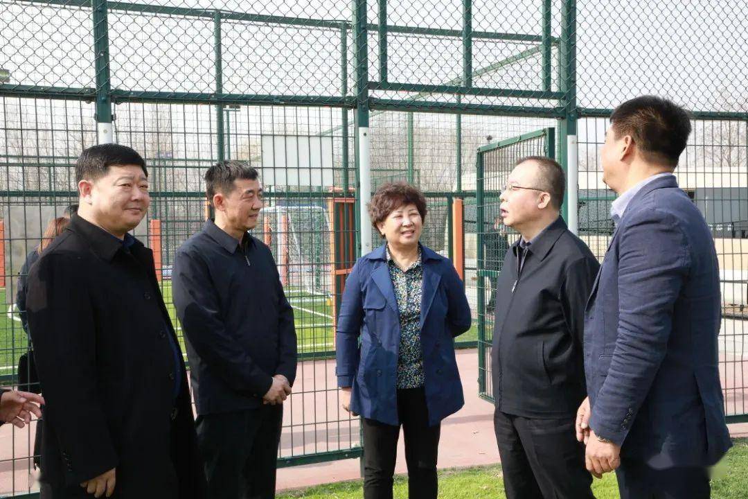 国家体育总局群众体育司司长丁东一行到北辰区调研群众体育健身工作
