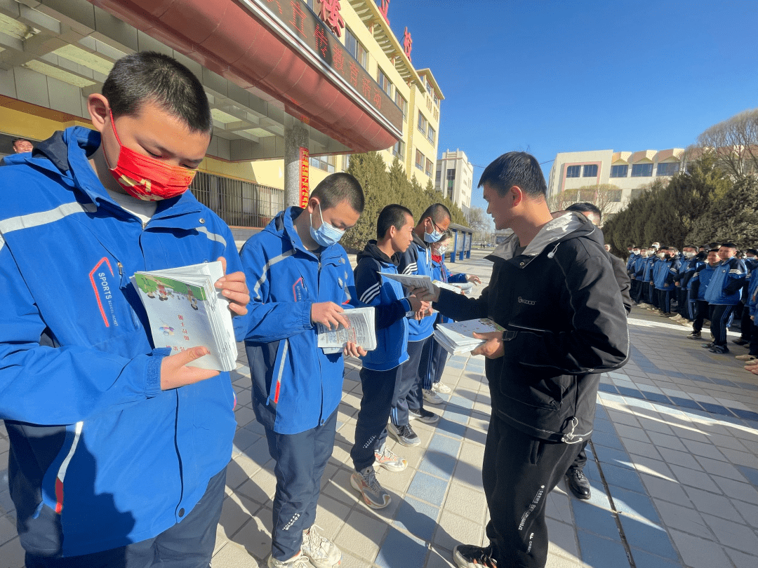 ["三抓三促"行动进行时] 金塔县第二中学:开展春季传染病防控宣传教育