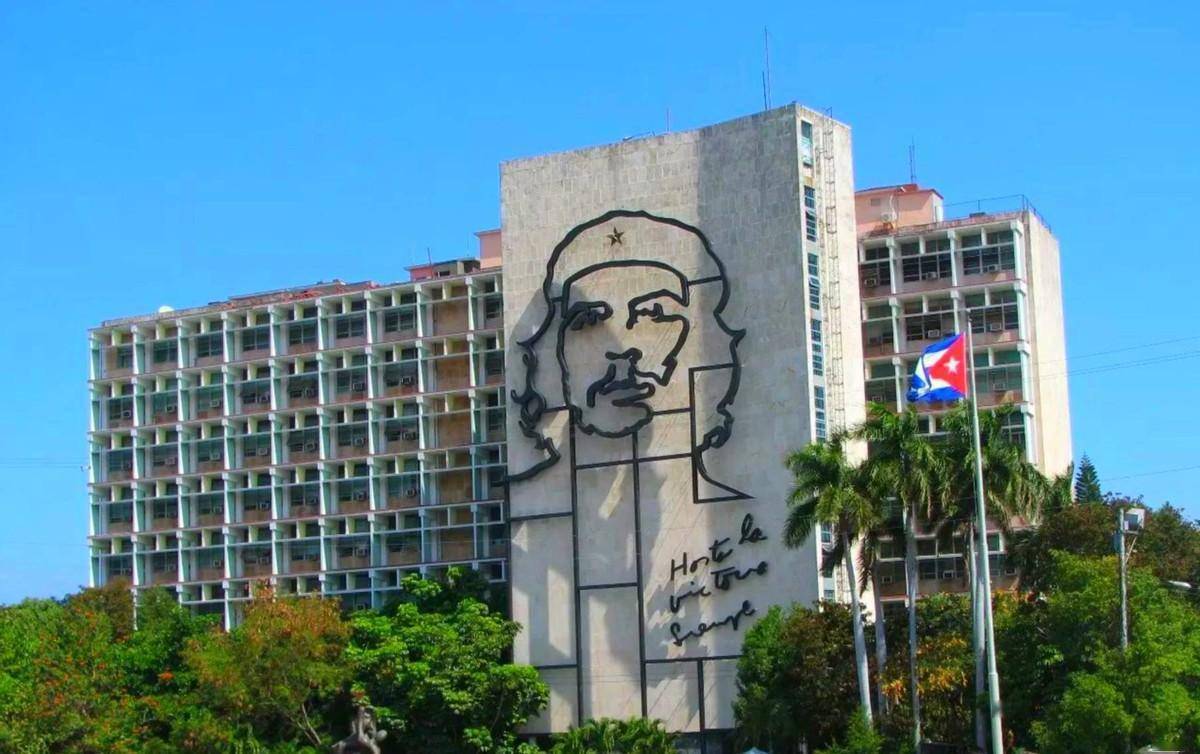 革命传奇切·格瓦拉:风靡全世界的狂热偶像,是英雄还是恐怖分子_古巴