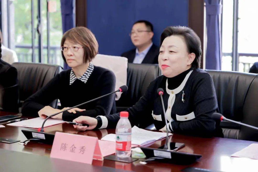 山东省人民政府驻上海办事处党委副书记,副主任陈金秀陈金秀代表省