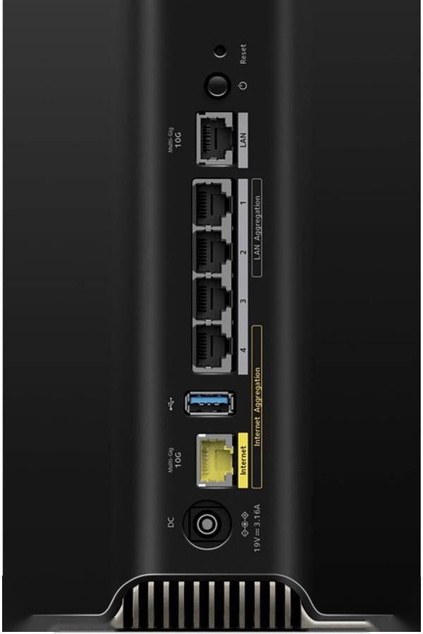 外型大改！网件发布旗下首款Wi-Fi 7夜鹰三频路由RS700：双万兆口+USB 3.0