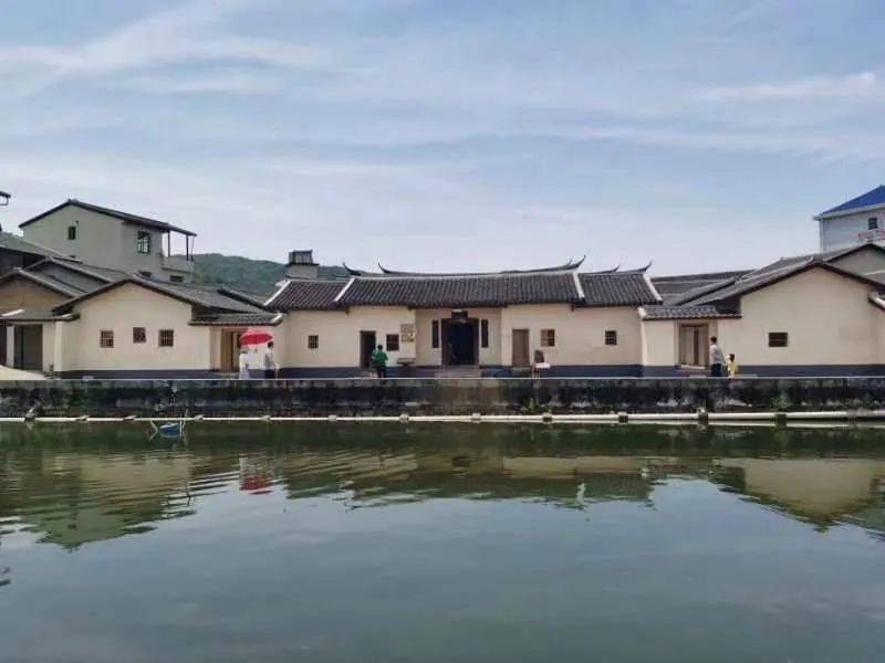 2023年3月18日人间仙境～武平县岩前镇东峰猫子石与大布围屋一日活动!