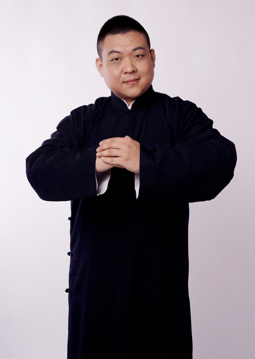 《打灯谜》三场:李羽虤 王鹏程 《礼仪漫谈》四场:贾旭明 郭 威(演员