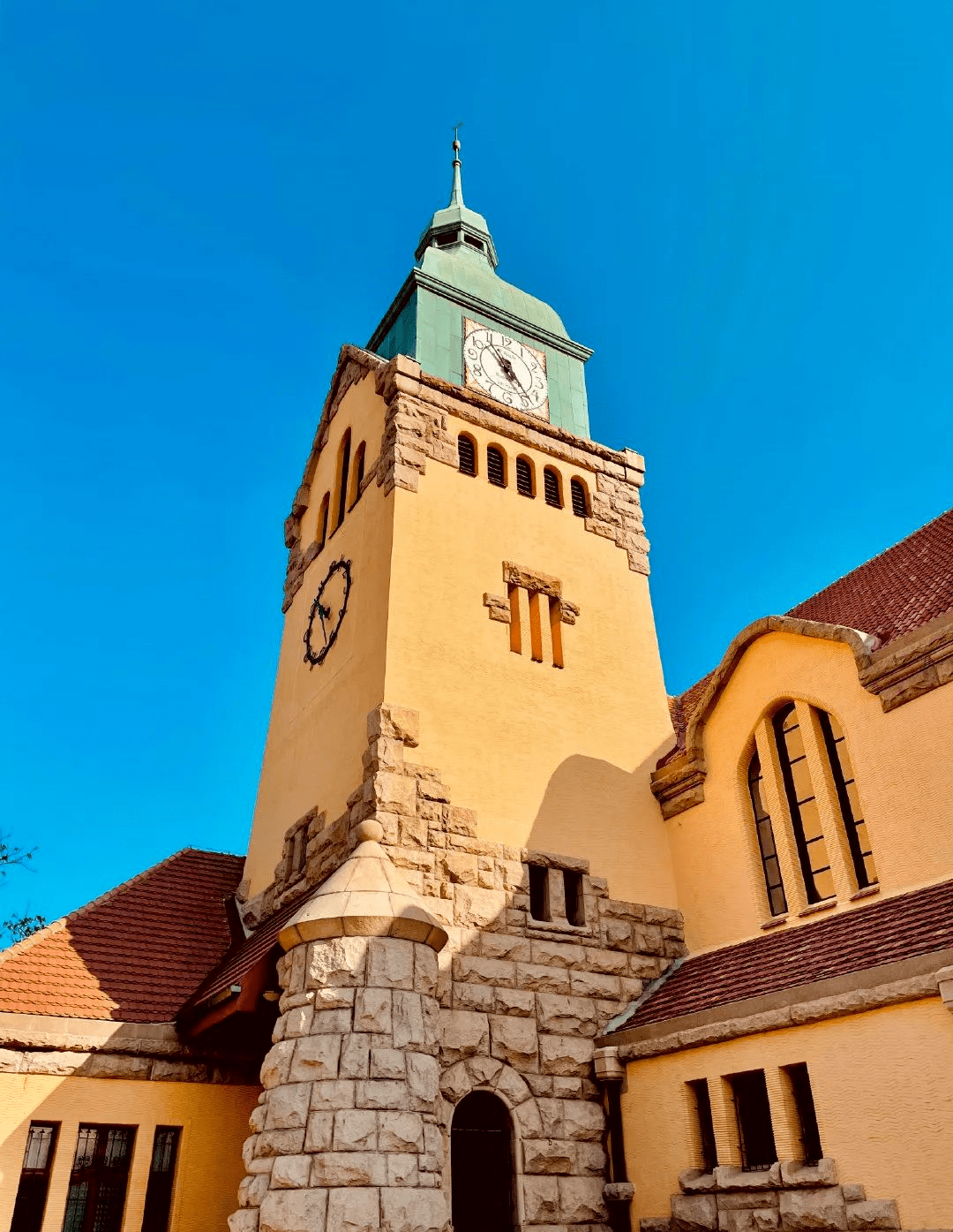 一眼识青岛!ta已超百年…_建筑_德国_教堂