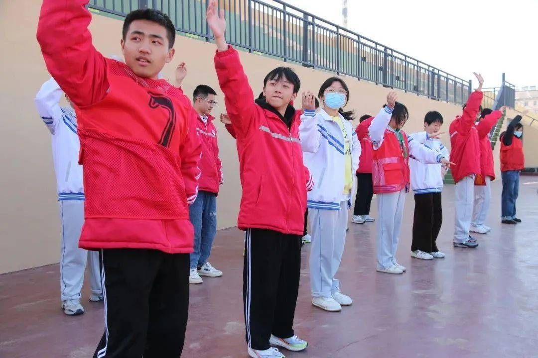 广德三中开展高一年级心理健康户外拓展活动