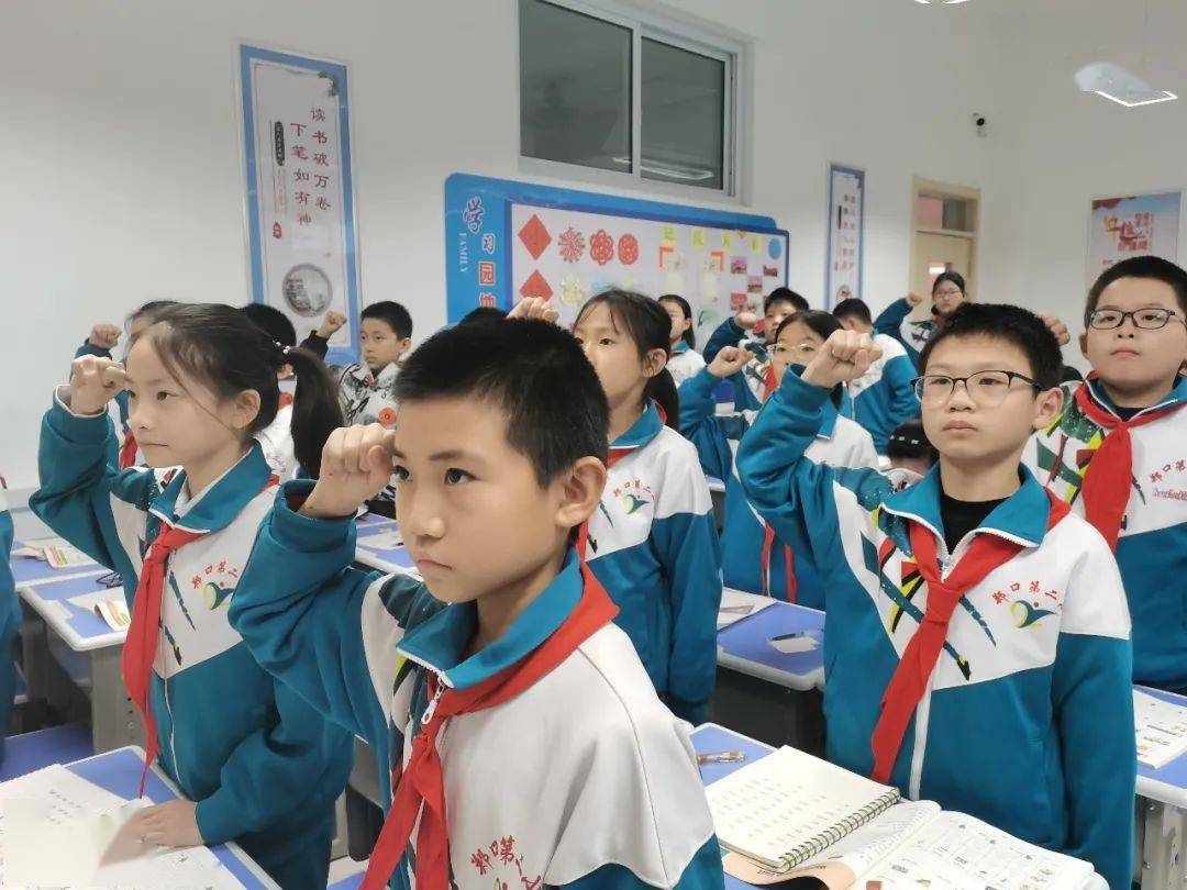 【故城县郑口第二小学|德育活动】"传承雷锋精神 凝聚奋进力量"