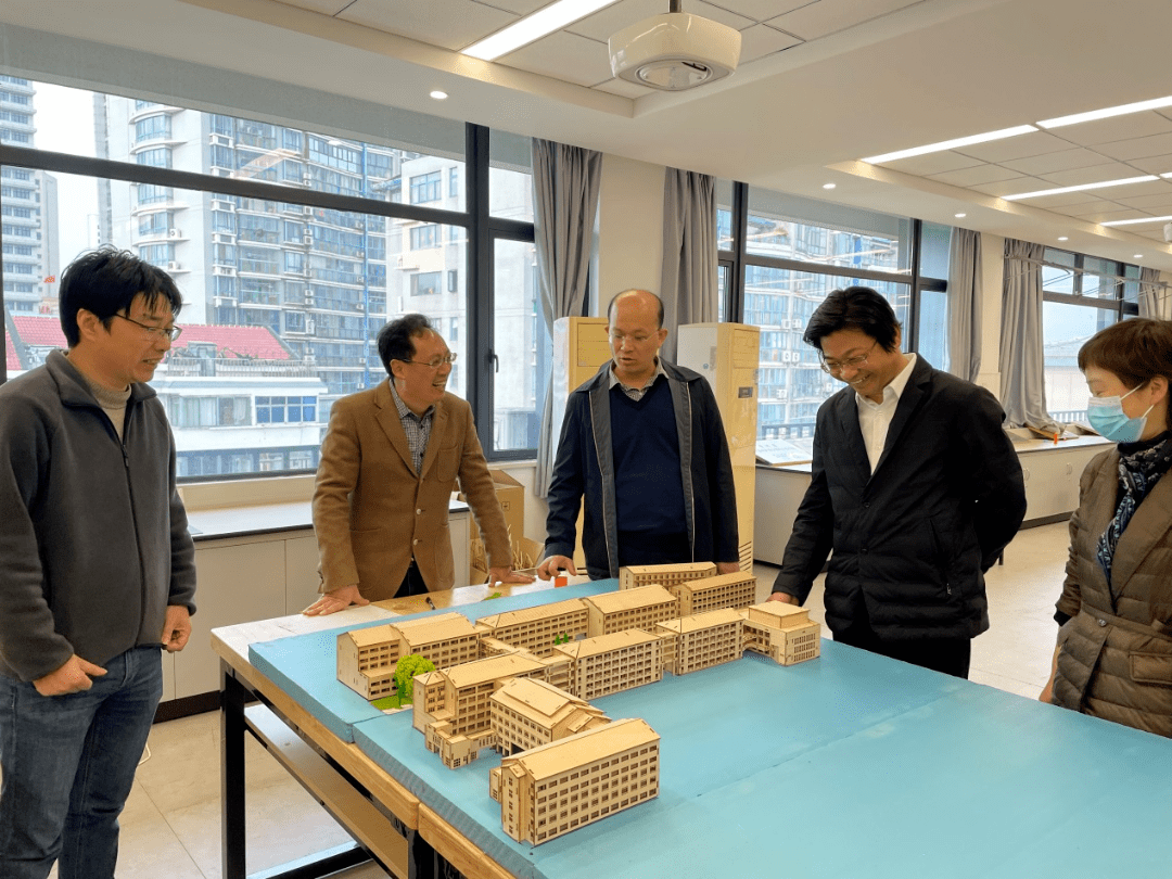 有朋自远方来不亦乐乎——江苏省黄惠涛名校长工作