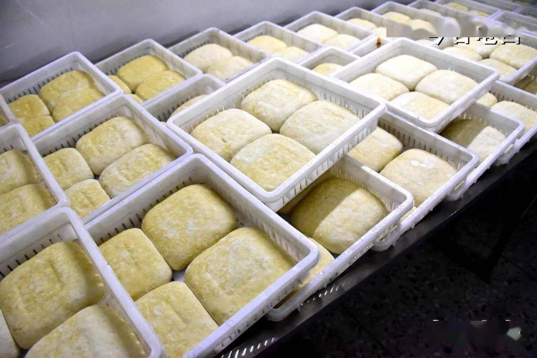 座右铭:坚持"用心选豆,用心做饼",以初心致匠心,怀揣着一颗传统的豆饼