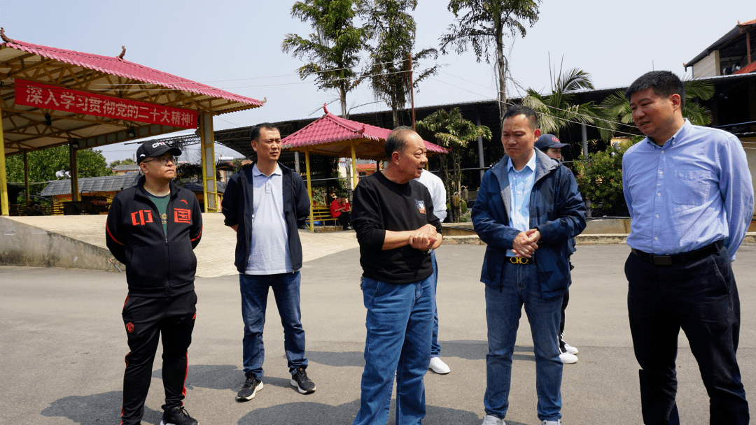 张明海董事长一行到红河县对接考察,县委常委,副县长陈轶南陪同调研
