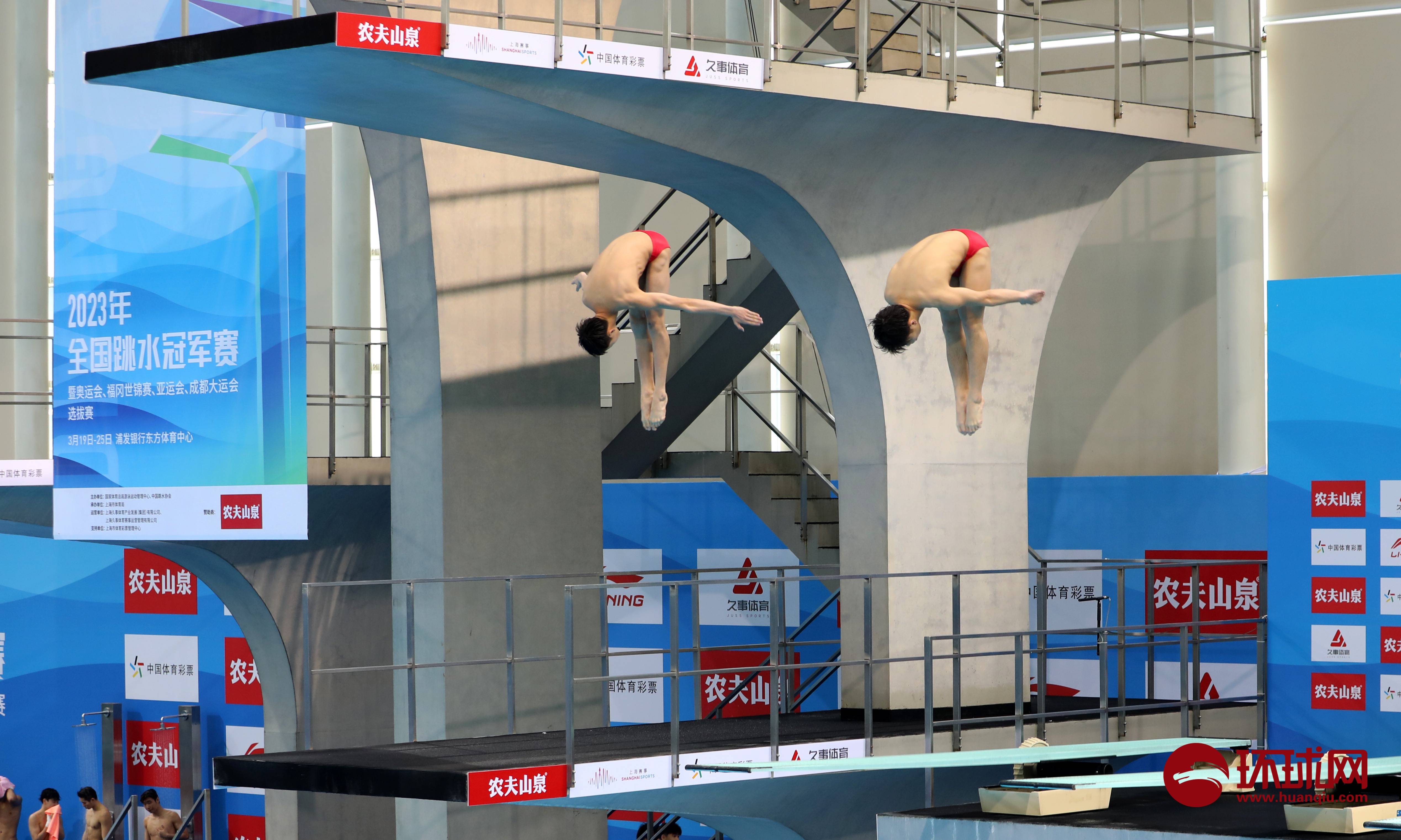 2023全国跳水冠军赛:何超/严思宇获男子双人3米板金牌_陈霞_黄兰岚