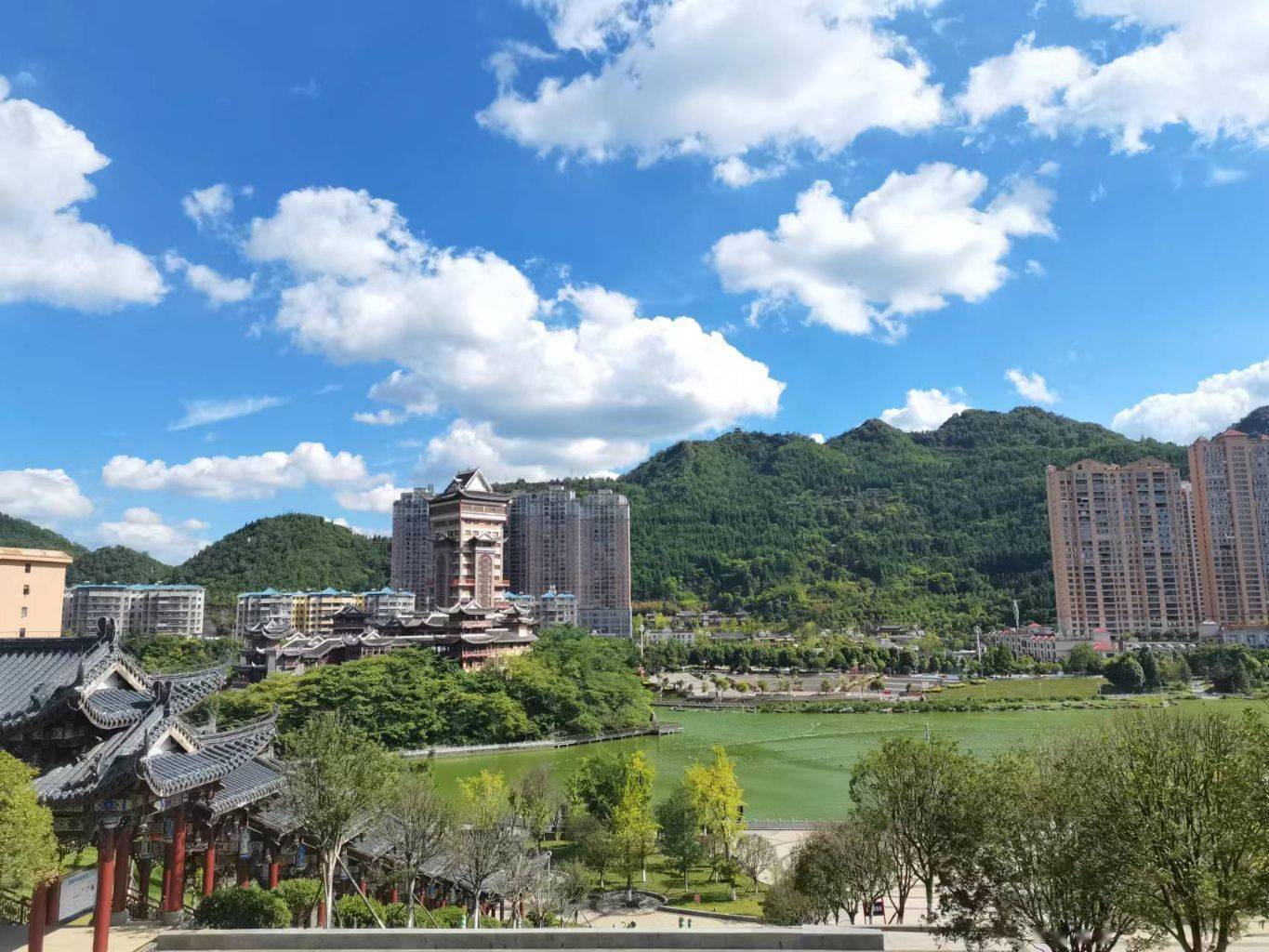 勇立潮头破浪行 ——七星关区域中心城市建设工作综述_发展_改造_毕节