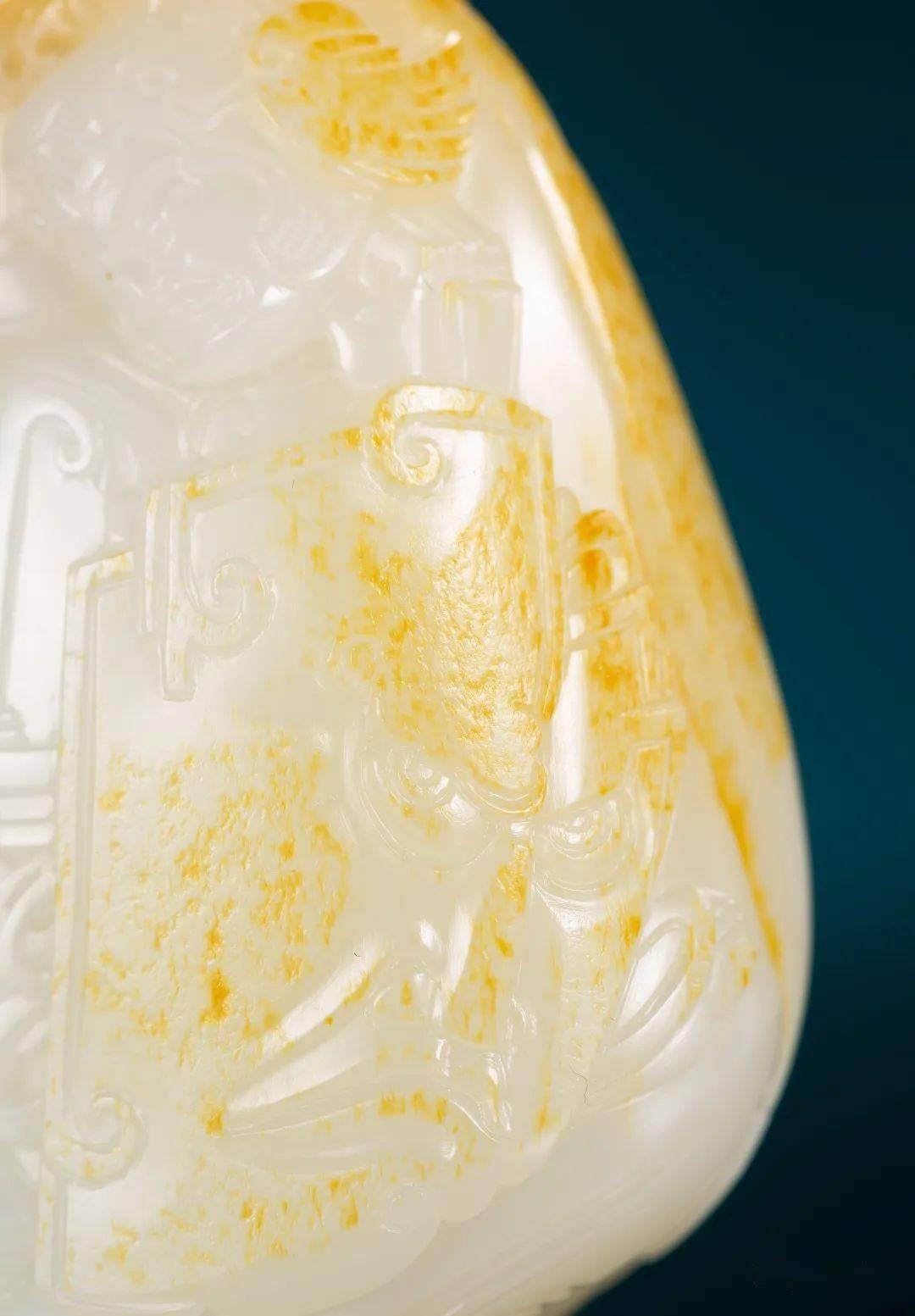 2022秋拍 | 崔磊作品 红皮白肉 夜宴重器:和田玉籽料"秉文经武"把件