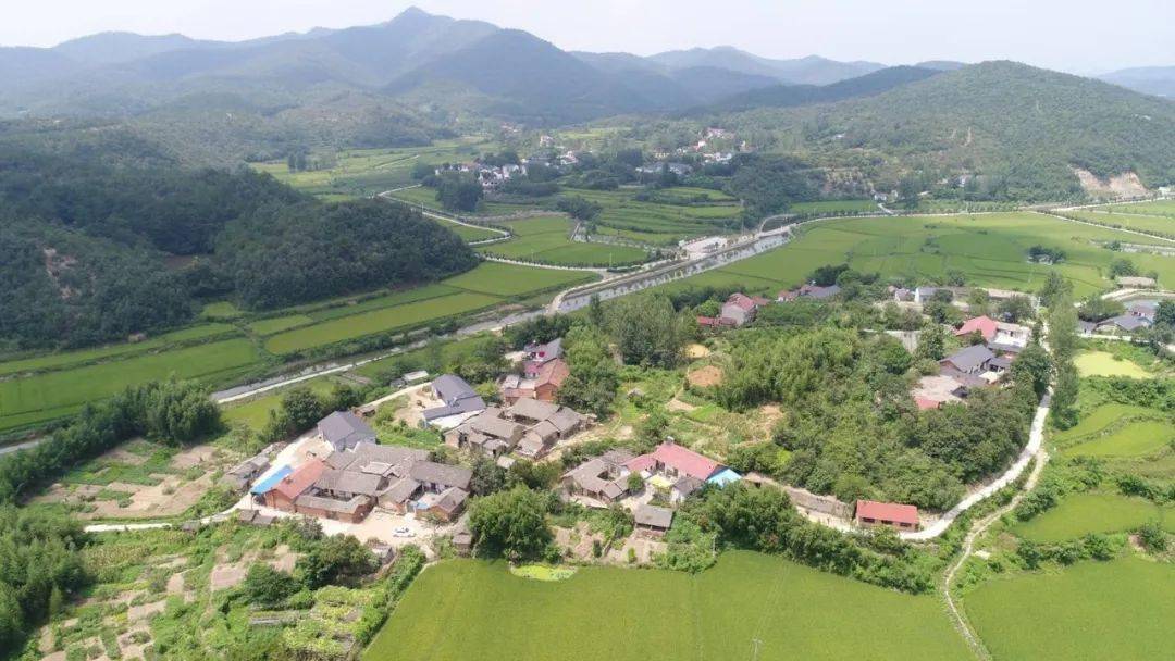 图/大悟县彭店乡红寨村图/罗田县三里畈镇新冲村杨家湾图/远安县河口