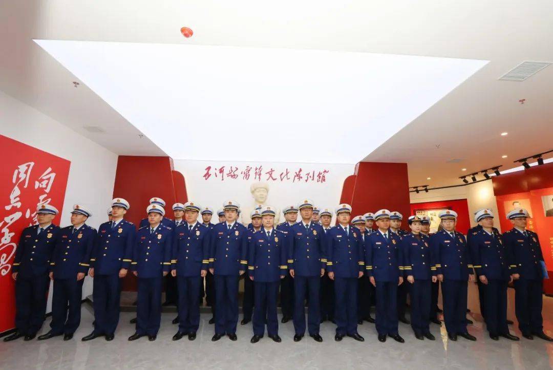 蚌埠支队组织开展"传承雷锋精神,赓续红色传统"主题党日活动_五河县