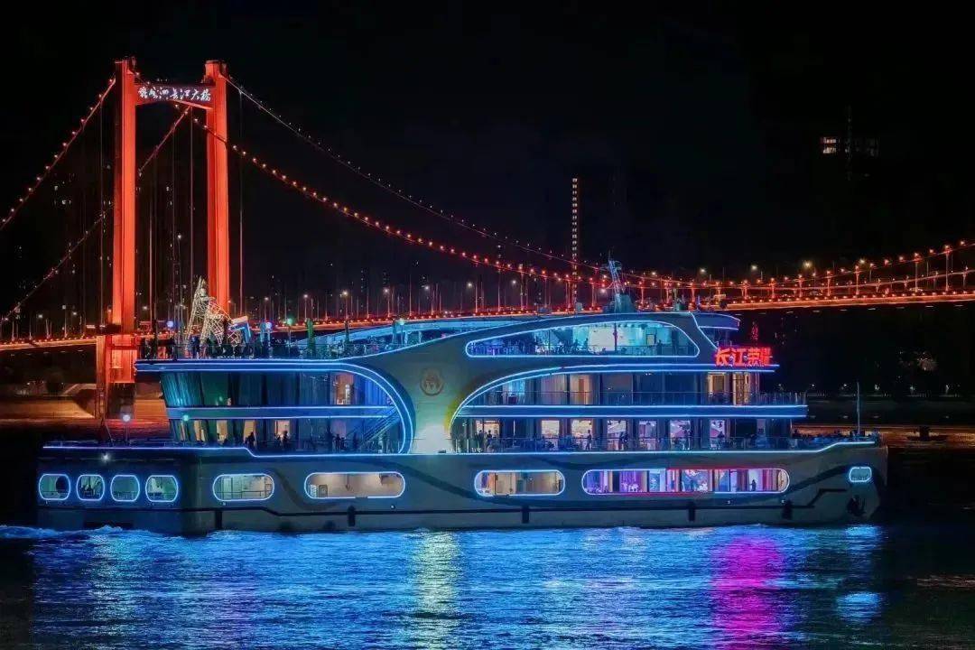 【沿江大道23码头|无需预约·长江荣耀号游船】武汉首届水上樱花节
