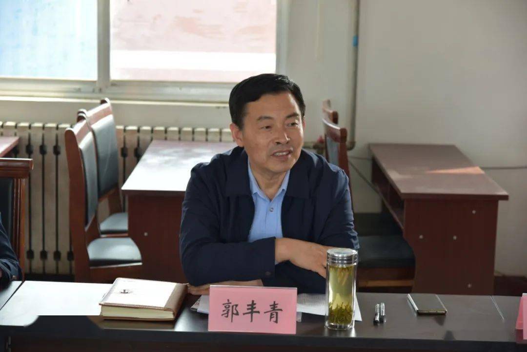 区人大常委会党组书记,主任郭丰青到下洼镇开展"村村到"走访调研活动