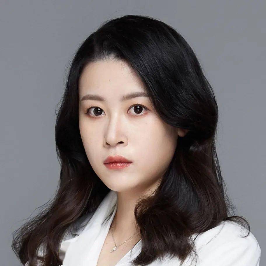 彭月柳婷中诚信国际研究院助理总监袁海霞中诚信国际研究院副院长作