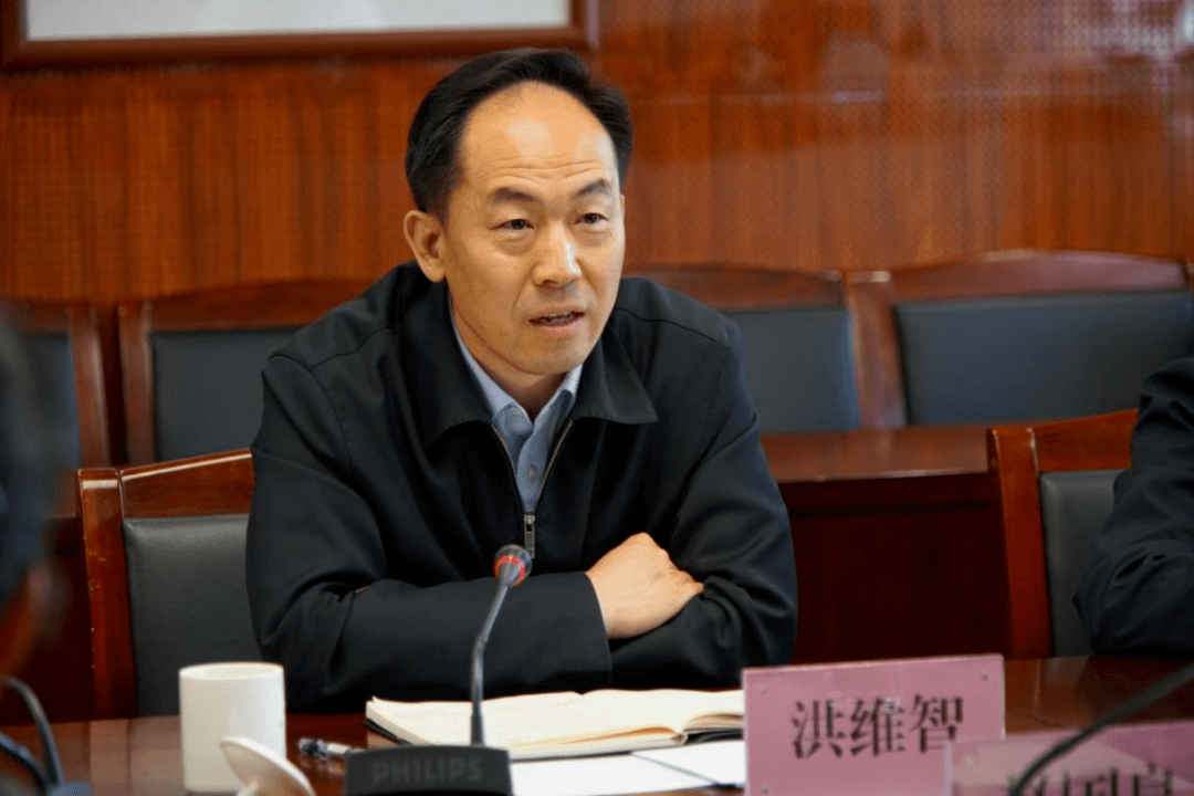 省文化和旅游厅党组书记,厅长赵国良同志主持座谈并讲话.