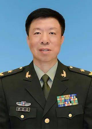 中共中央批准:胡世军同志任上海市委委员、常委_校对_卢芸竹_新闻