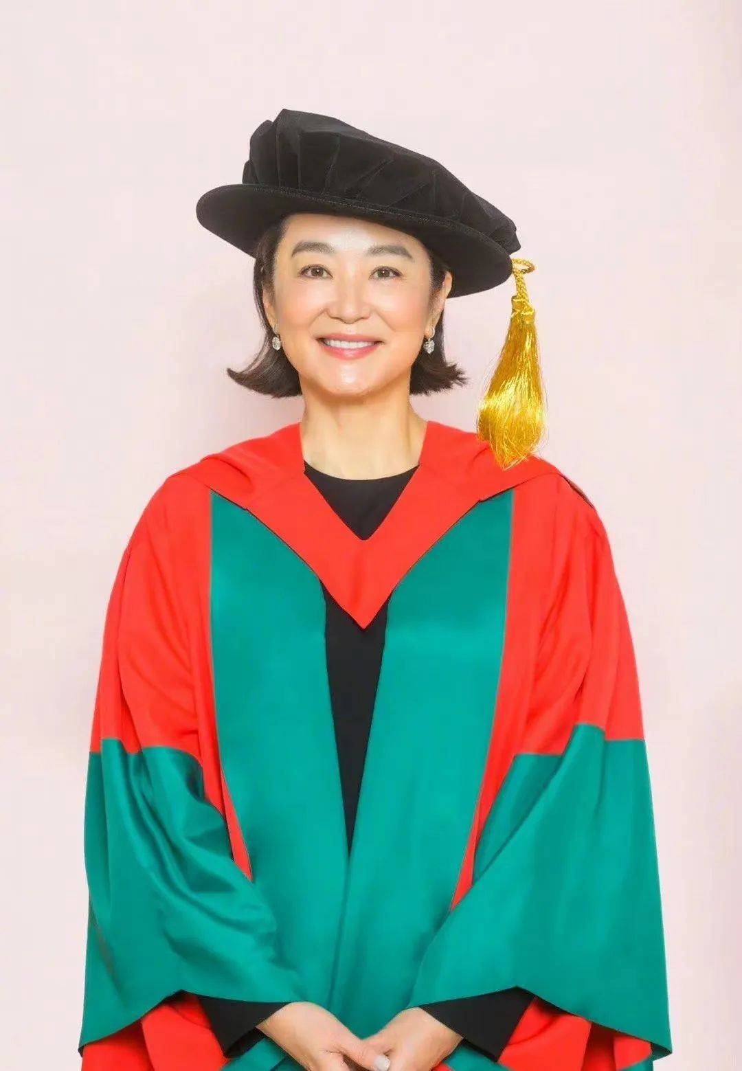 今日热点：林青霞被香港大学授予荣誉博士学位；张丹峰否认与毕滢结婚……