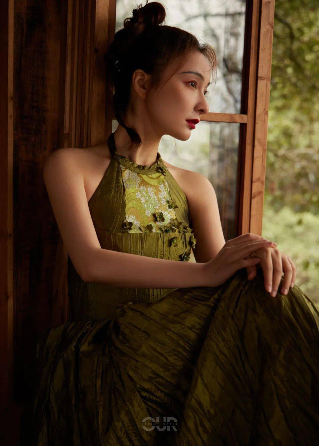 吴昕:于袅袅烟霞中探寻另一个自己_生活_舞台剧_合作