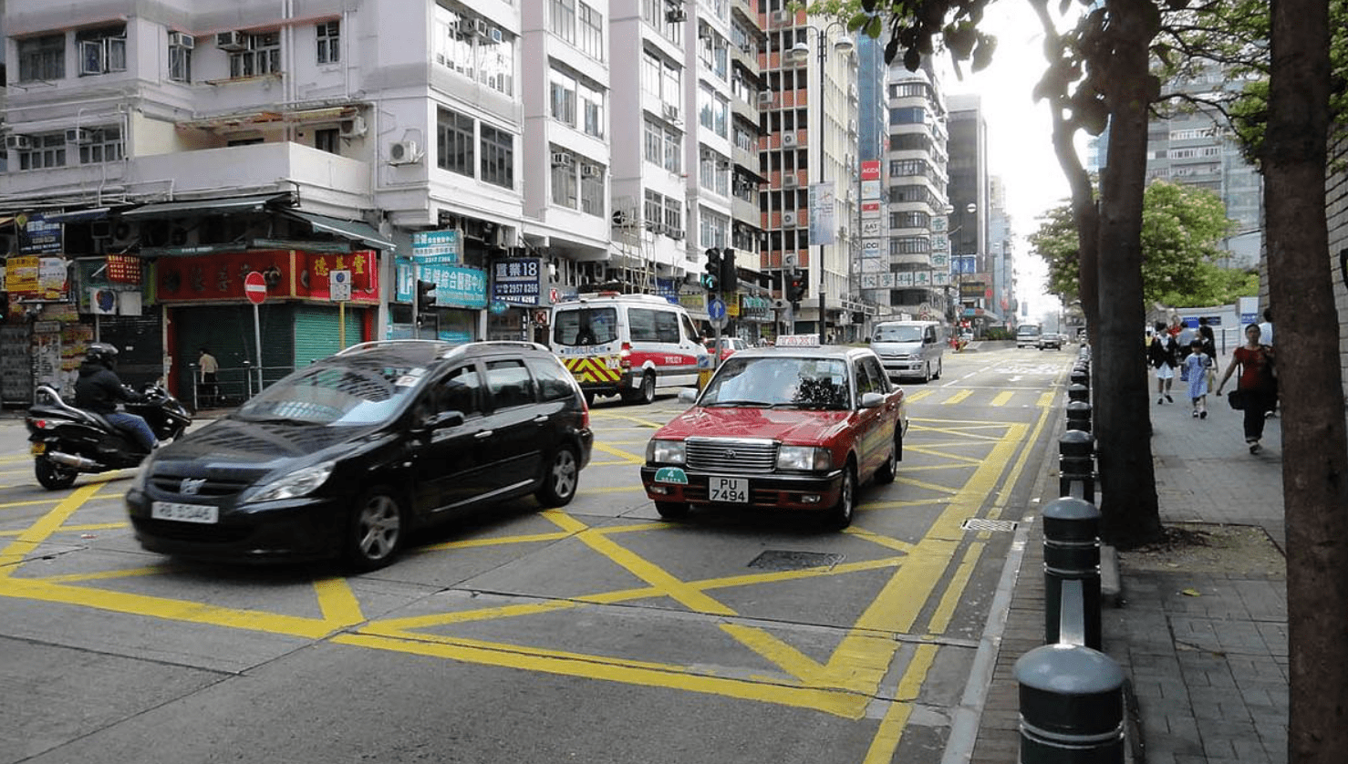 香港的私家车为何总是比内地干净?