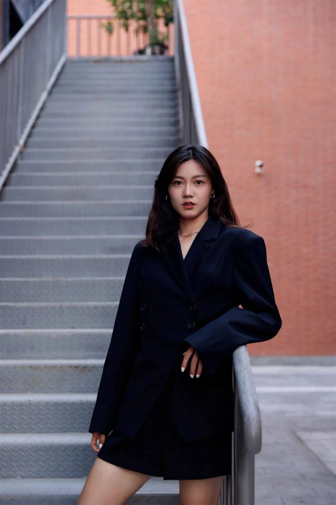 曾计划22岁前结婚,偶像是拉莫斯 - 王莹的简介 - 实验室设备网