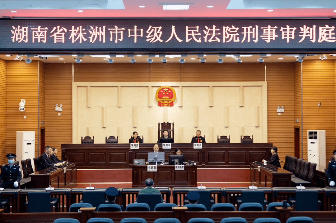 境外豪赌的市委原书记被抓时小便失禁，风光的时候想过今天没？