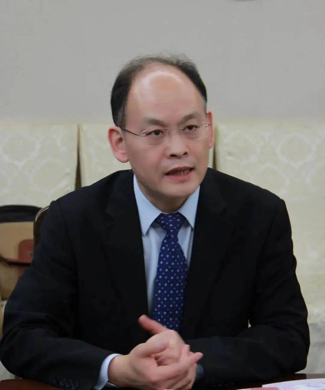 罗安宪罗安宪1960年出生陕西省西安市人现任中国人民大学哲学院