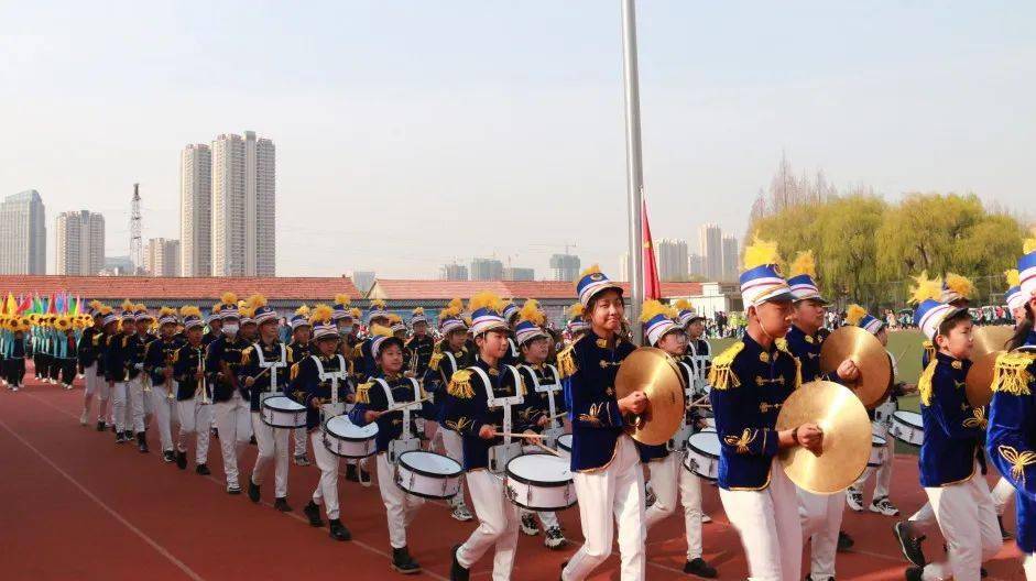 东港第三小学图片