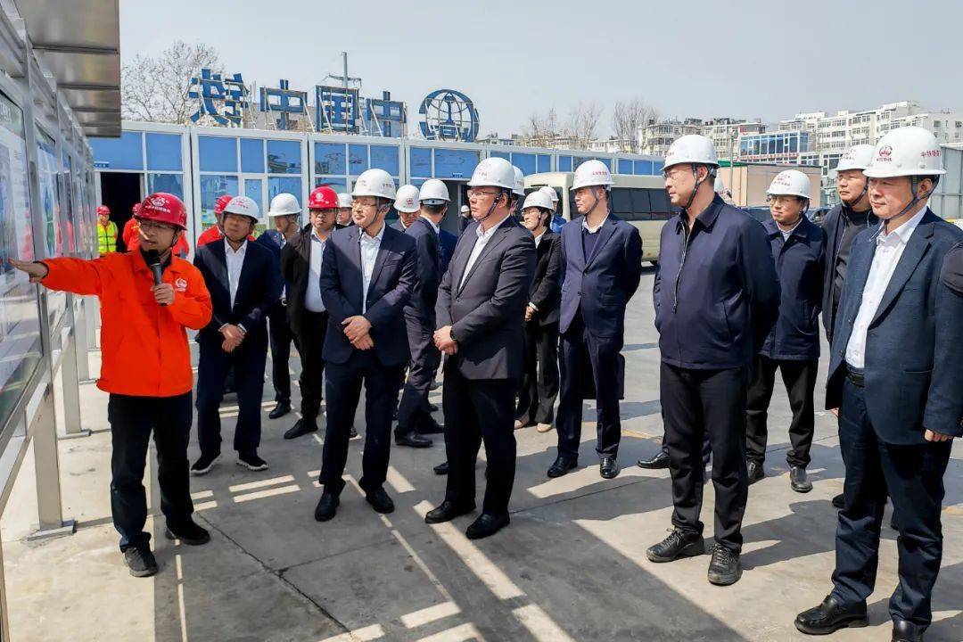 陈文健,张君调研中铁隧道局青岛地铁8号线闫家山车站项目_建设_质量