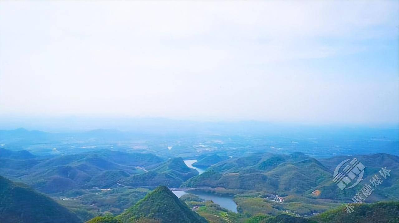 赤壁金峰山图片
