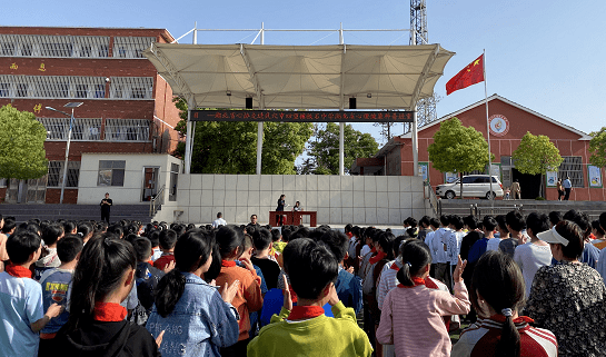 铁石中学开展预防校园欺凌专题讲座_鄢丽君_危害_意识