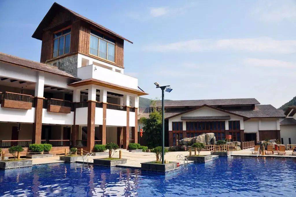 【惠州】博罗怡情谷温泉酒店~入住主楼客房,爽泡温矿泉,早餐 烧烤套餐