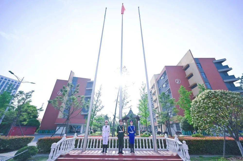 十八而志 青春万岁 | 衡安学校举行2023届高三18岁成人礼仪式_同学