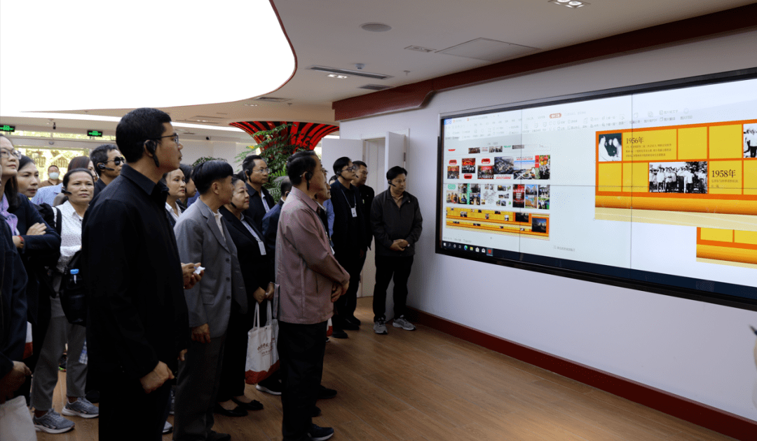 共话中老友谊情 海淀区接待老挝客人来访_四季青镇_发展_大院