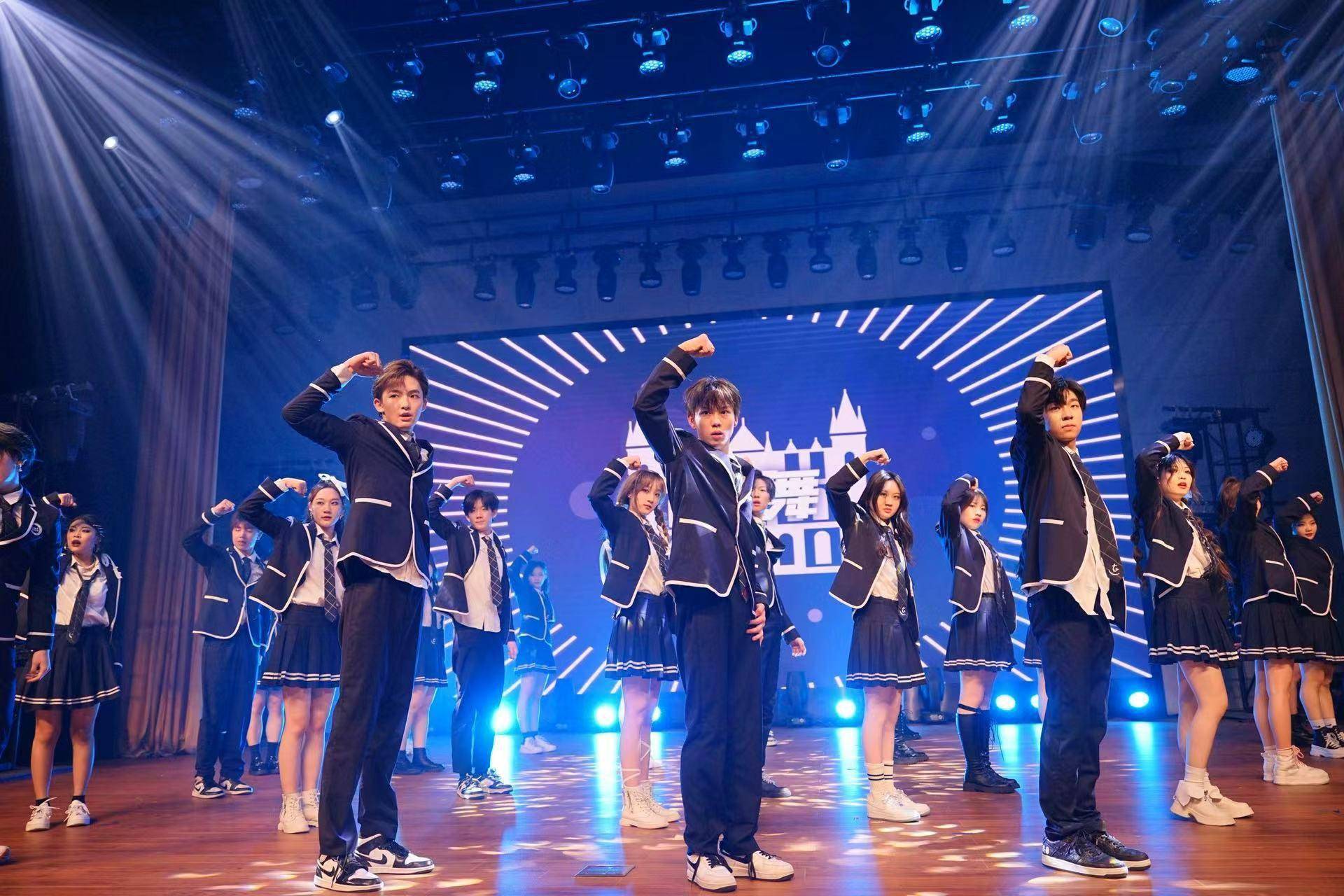 高中生不惧全开麦唱跳,topclass托璞司娱乐校园女团招募正在进行_考核