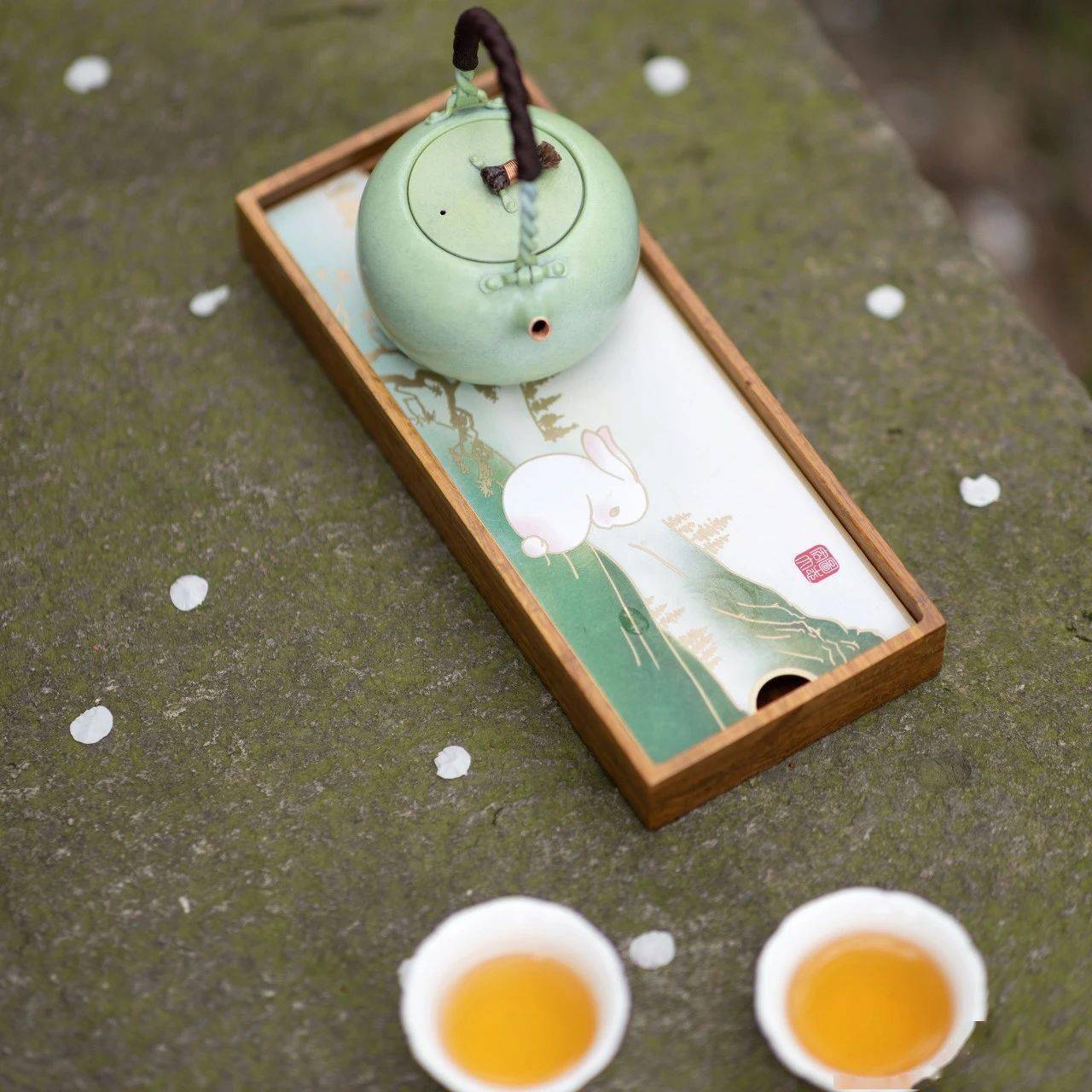 赏春饮茶,才是春天的正确打开方式_生活_铜器_铜壶