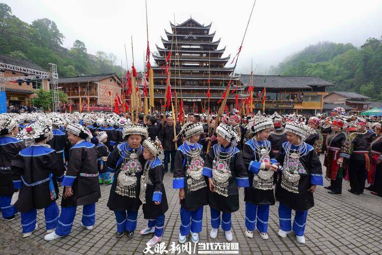 硬核推荐（黔东南苗族非遗刺绣）黔西南刺绣 第5张