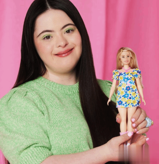 由于唐氏儿免疫力低下,易受各种病菌侵袭,手术期间及术后应预防感染.