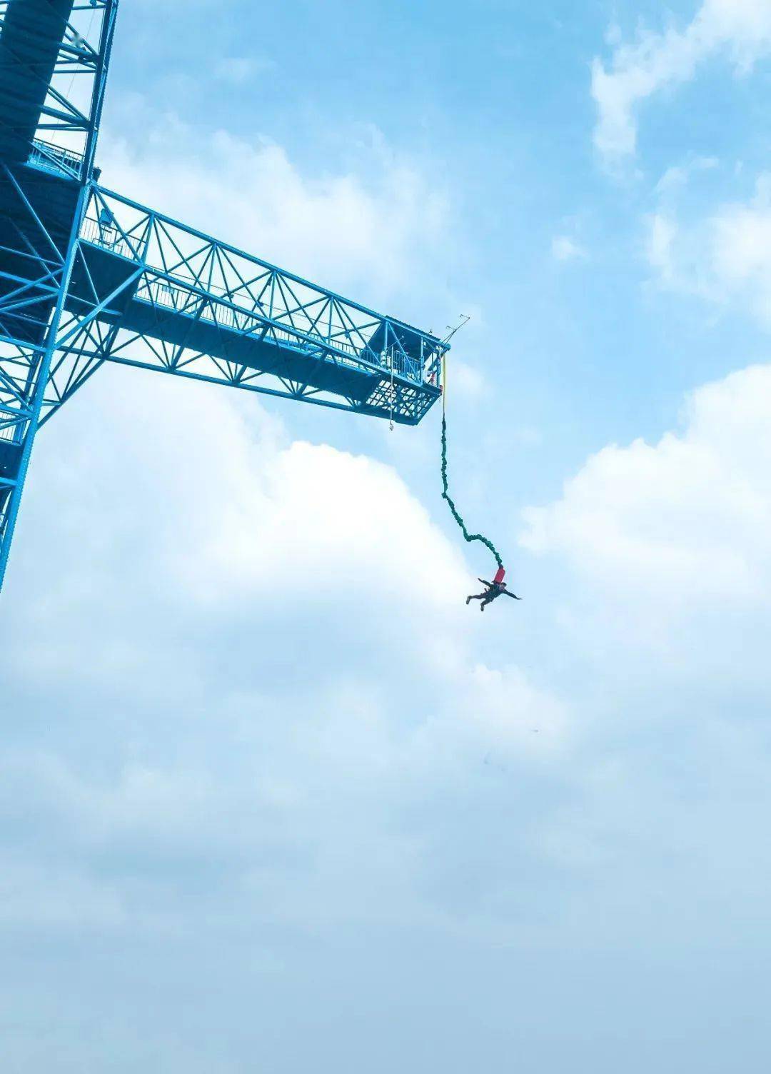 high altitude bungee jumping/高空蹦极/一五来这里一定让你不虚此
