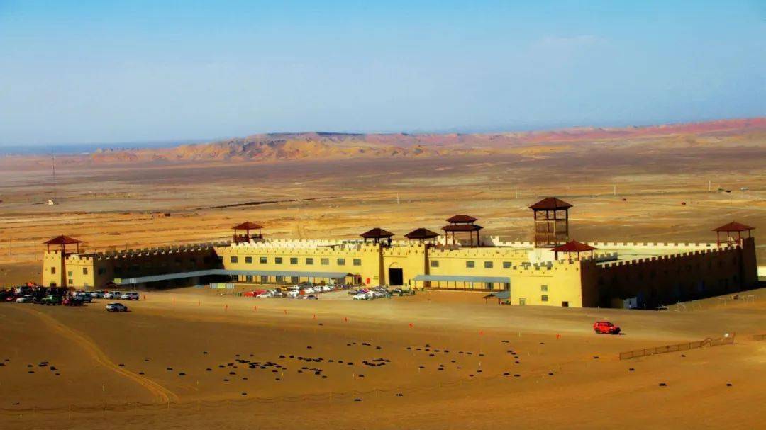 5月1-2日 库木塔格沙漠露营,环火焰山,坎儿井·摄