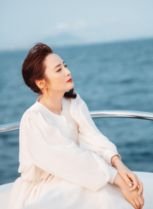 蒋勤勤不愧是"琼瑶女郎"!