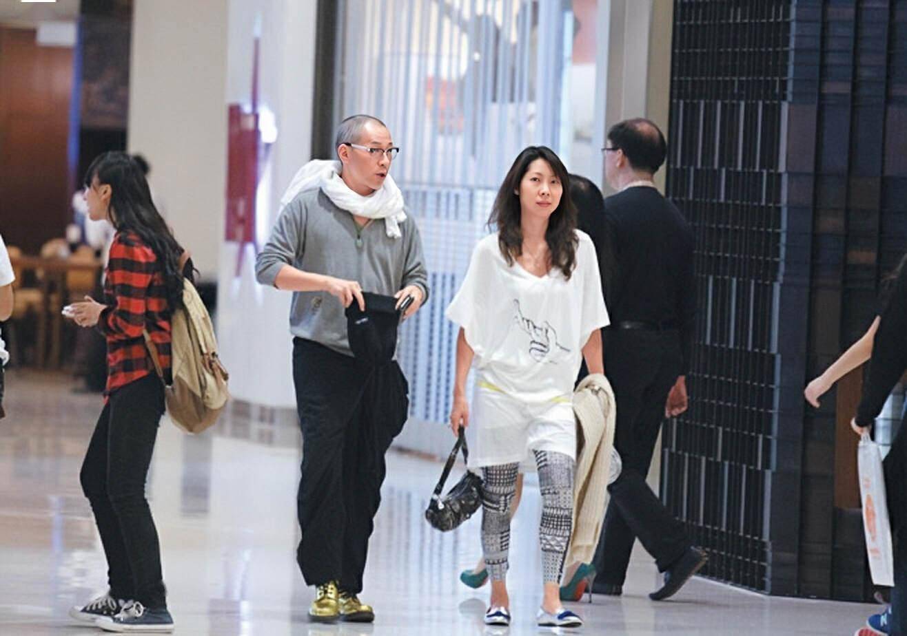 香港知名男星妻子因肺癌离世,婚内出轨被指小三上位_amenda_詹瑞文