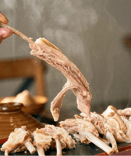 手把羊肉特色美食有"亮点"在兴和县古城村明长城感受长城的气势磅礴.