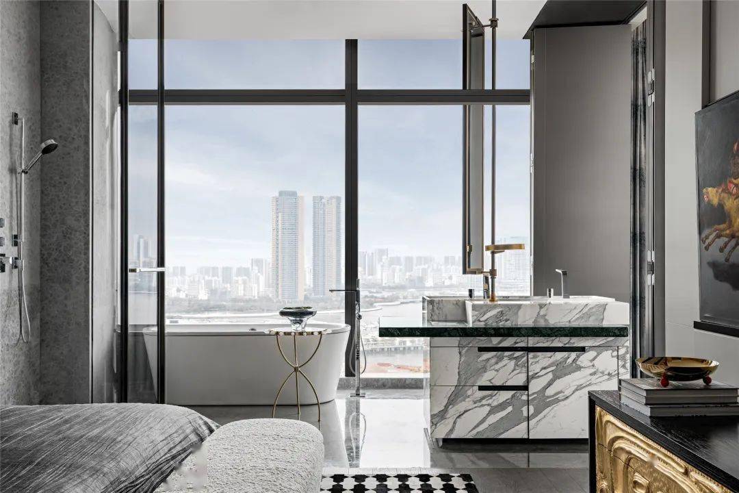 深圳太子湾艺城湾樽简奢大平层