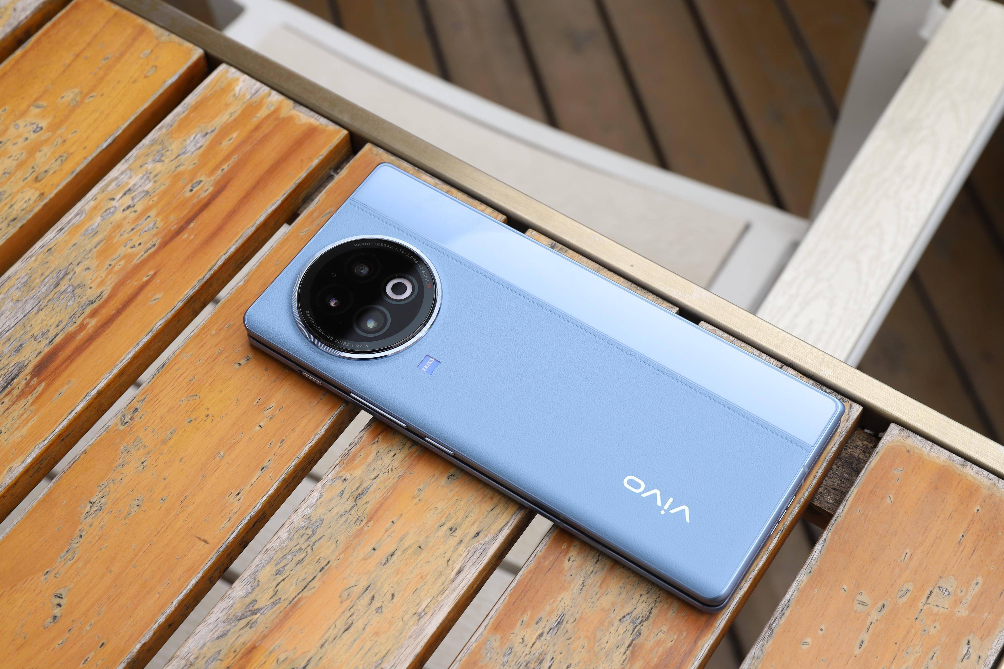 vivo x fold2开箱体验:比华为matex3更好看,光颜值都值5000了_屏幕_的